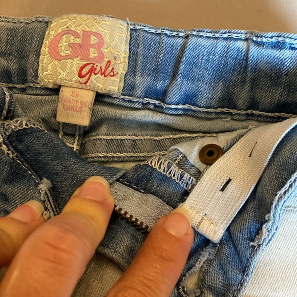 Hudson and GB Girls size 5 jean shorts bundle. Great condition. - Picture 3 of 8